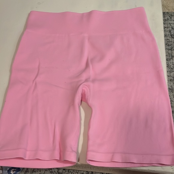 Gilly Hicks Light Pink Biker Shorts - Picture 3 of 4